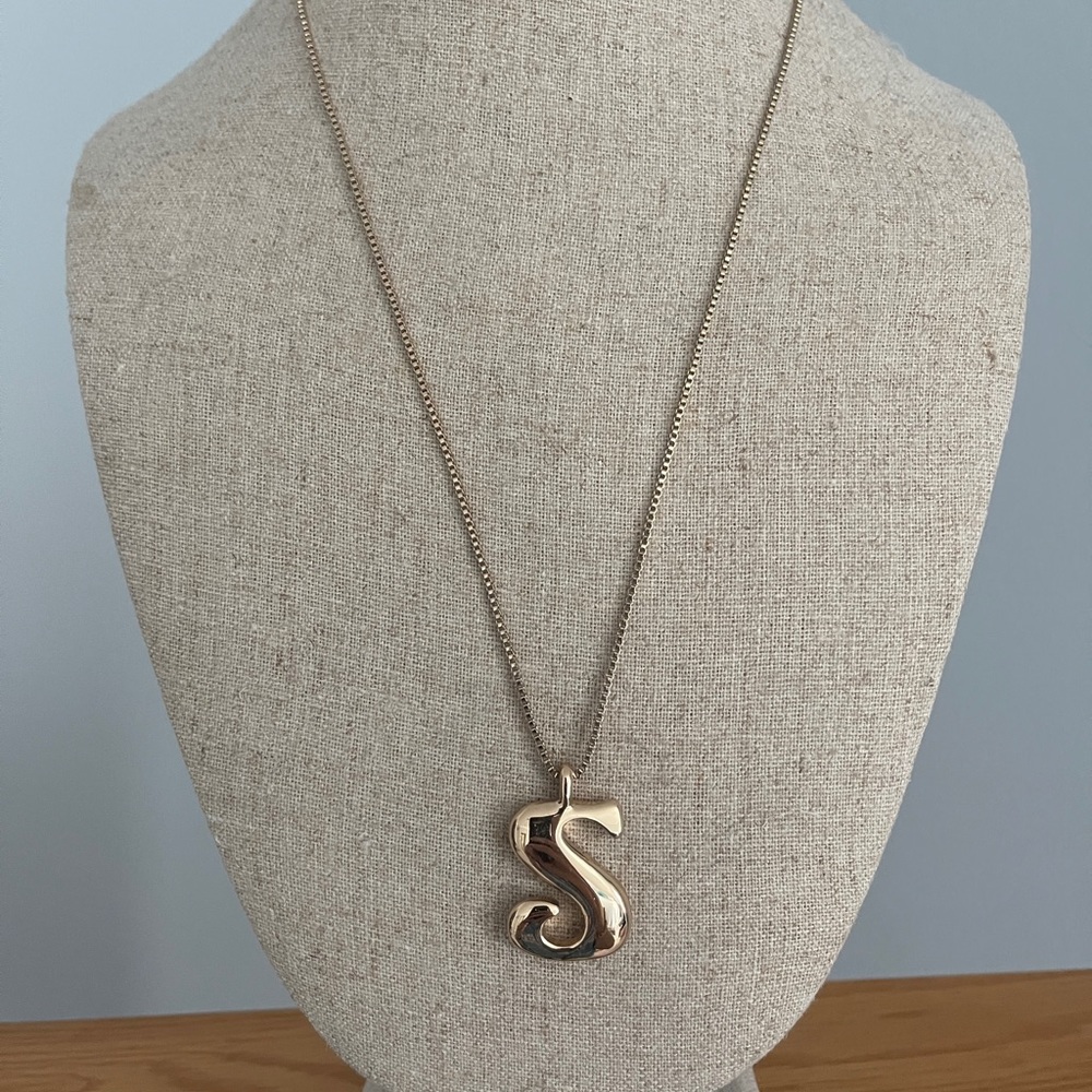 Call tone initial necklace S